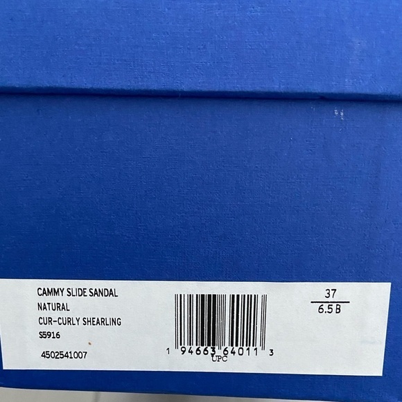 NWT Stuart Weitzman Cammy Shearling Slides White Size 6.5B US 37 EUR - Picture 8 of 8